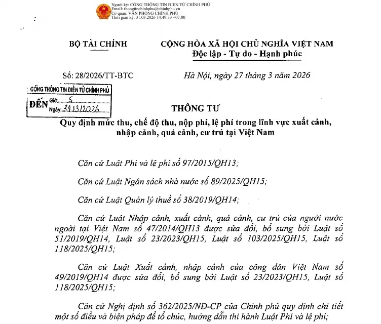 First page of the signed circular on fees for exit, entry, transit and residence, with its title and legal basis